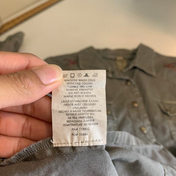 Gramicci Shirt Womens L Large Shitake Long Sleeve Button Up Pearl Snap Western - Picture 8 of 10